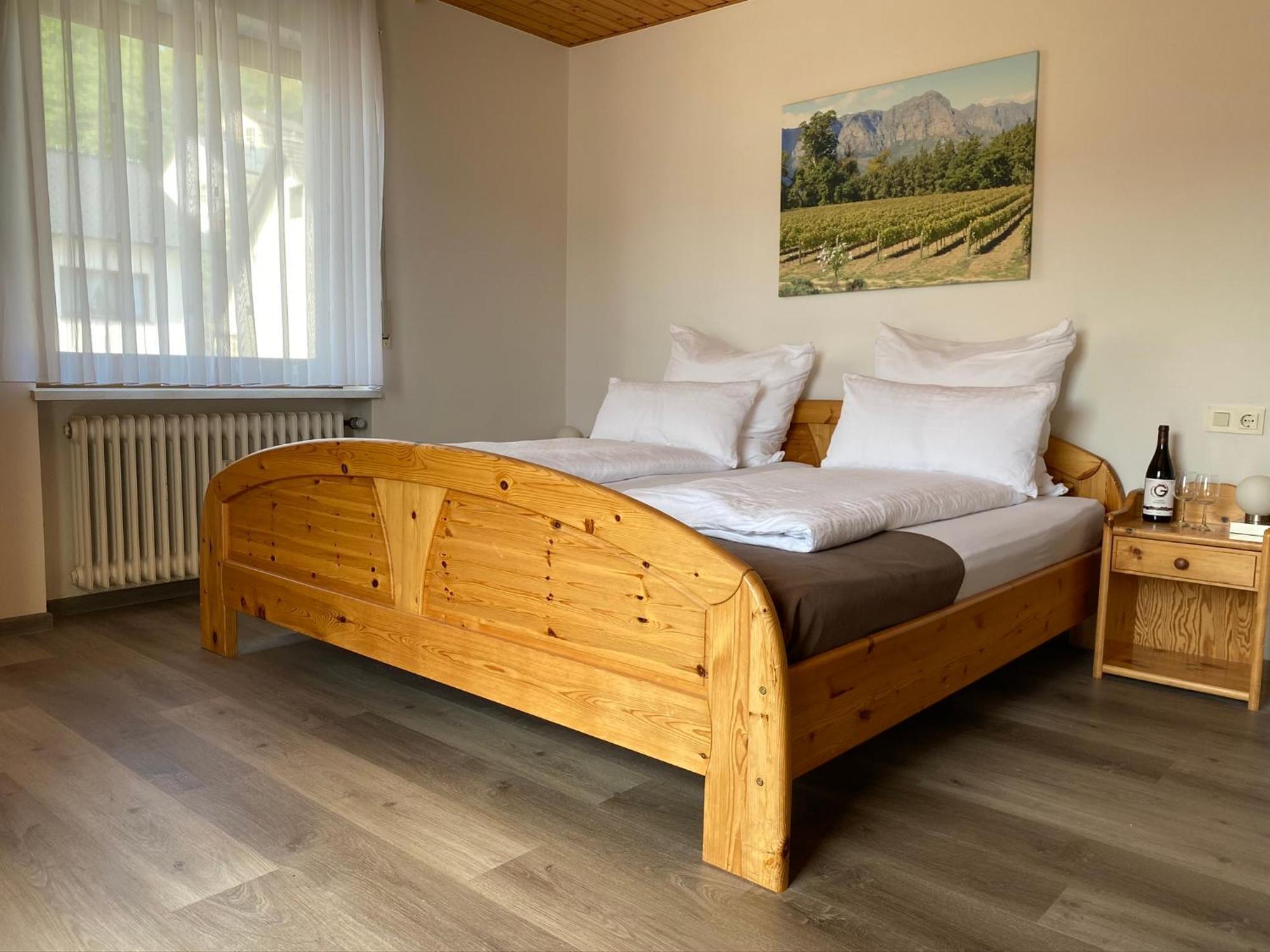Weingut H. Gindorf Bed and Breakfast Lieser Buitenkant foto