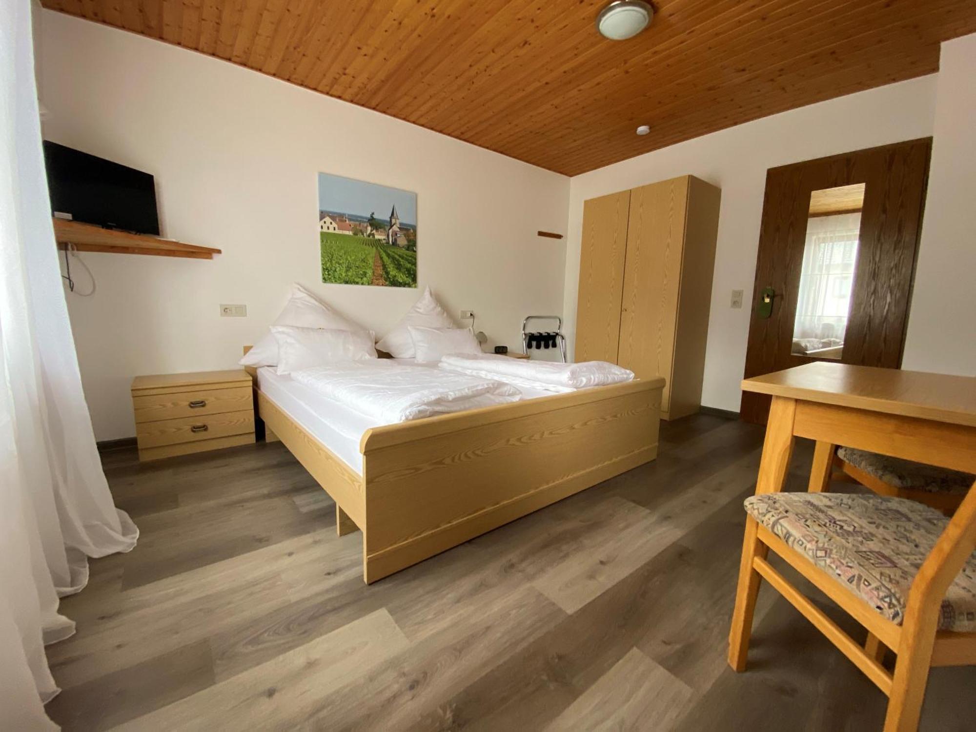 Weingut H. Gindorf Bed and Breakfast Lieser Buitenkant foto