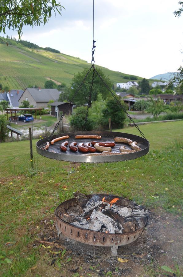 Weingut H. Gindorf Bed and Breakfast Lieser Buitenkant foto